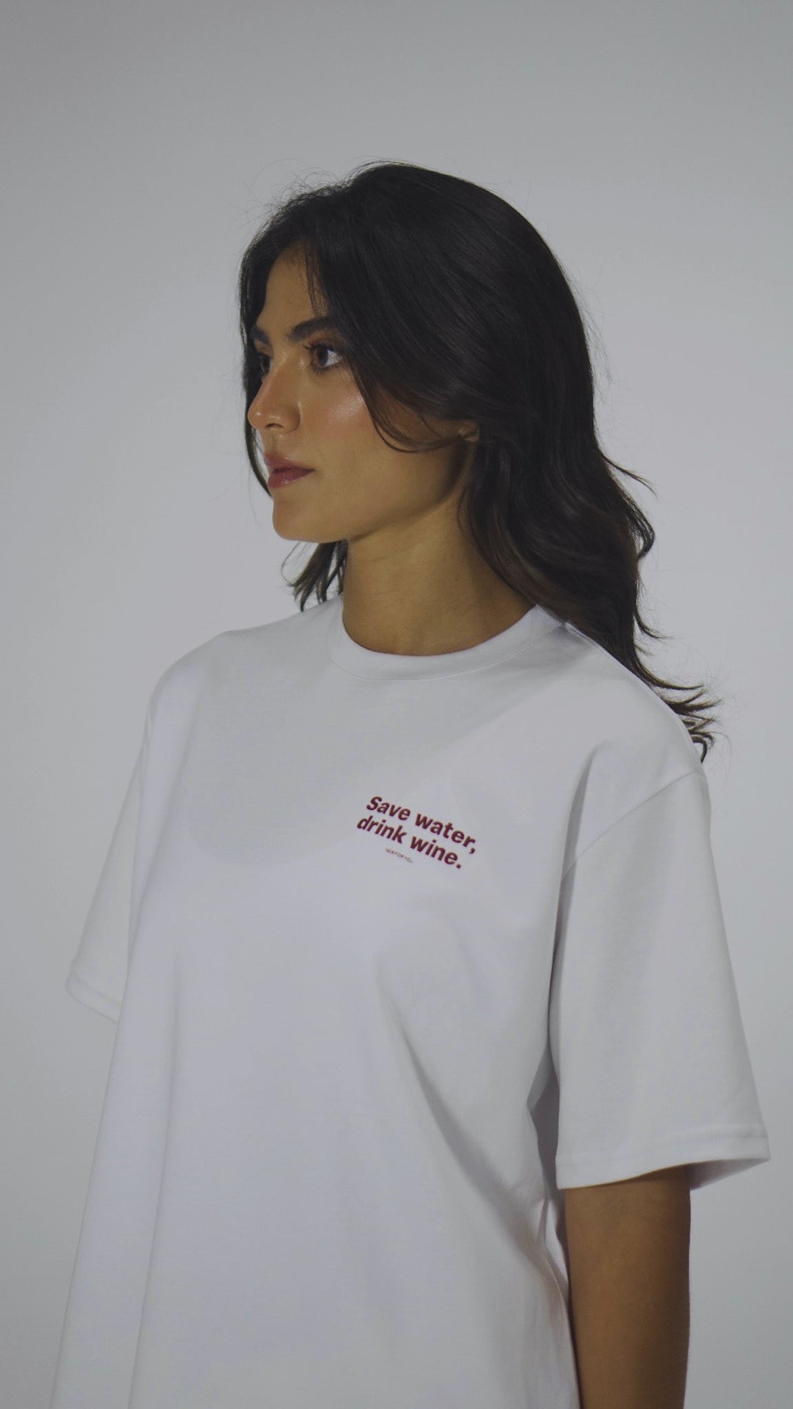 Camiseta estampada "Save water, drink wine."