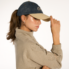 Gorra bordada en denim y drill