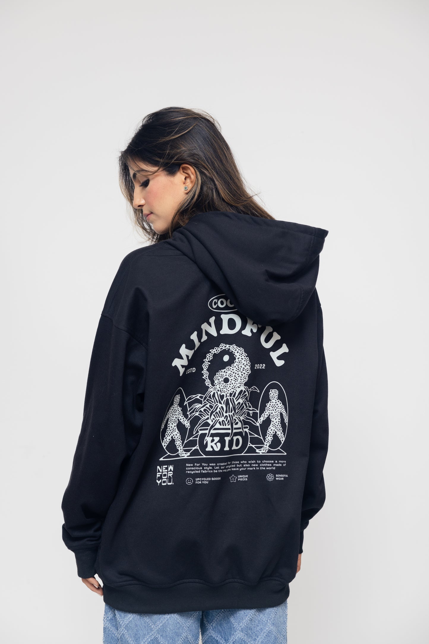 Hoodie femenino "Cool Mindful Kid"