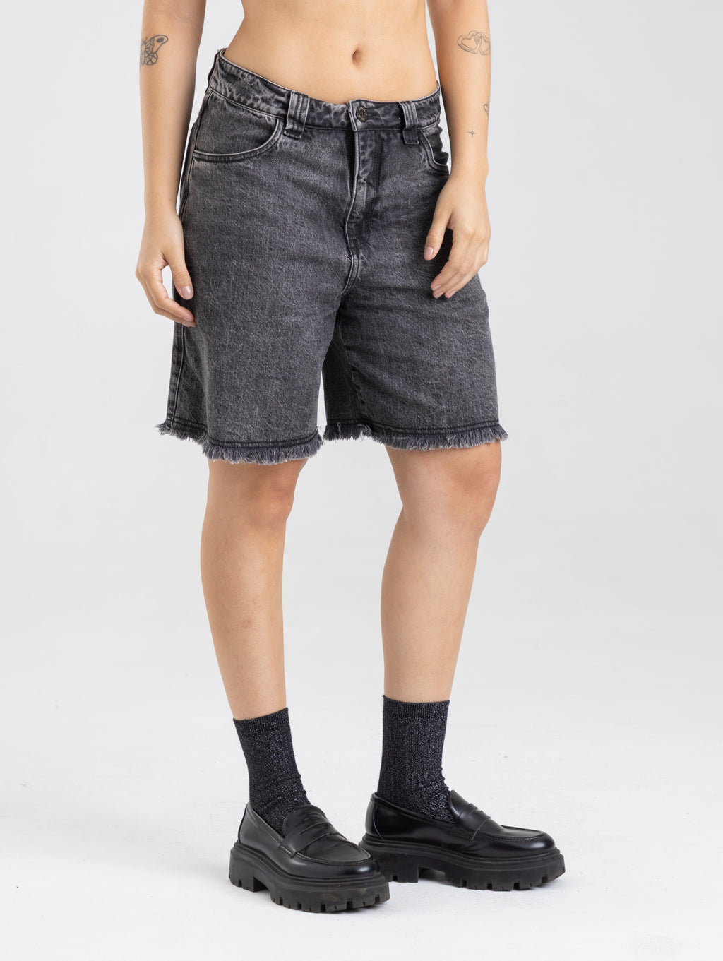 002 HEART SHORTS