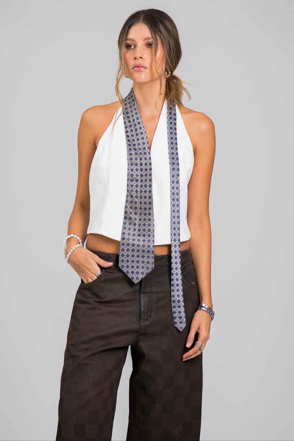 COLLECTIBLE TIE TOP - 06