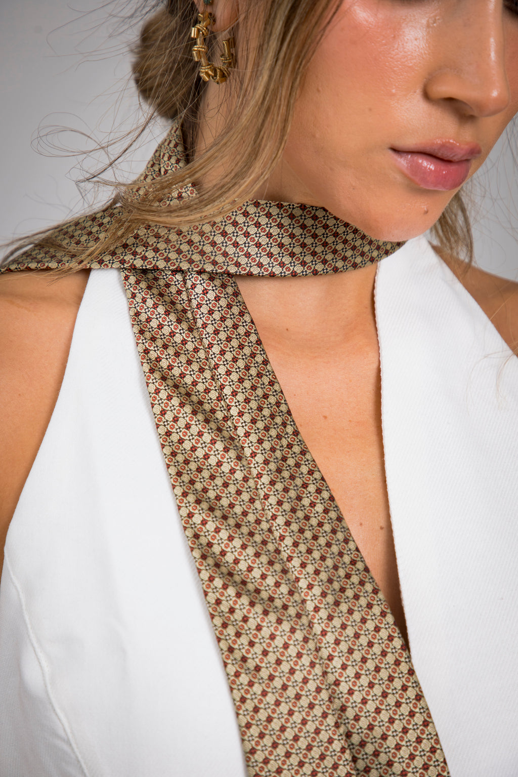 COLLECTIBLE TIE TOP - 03
