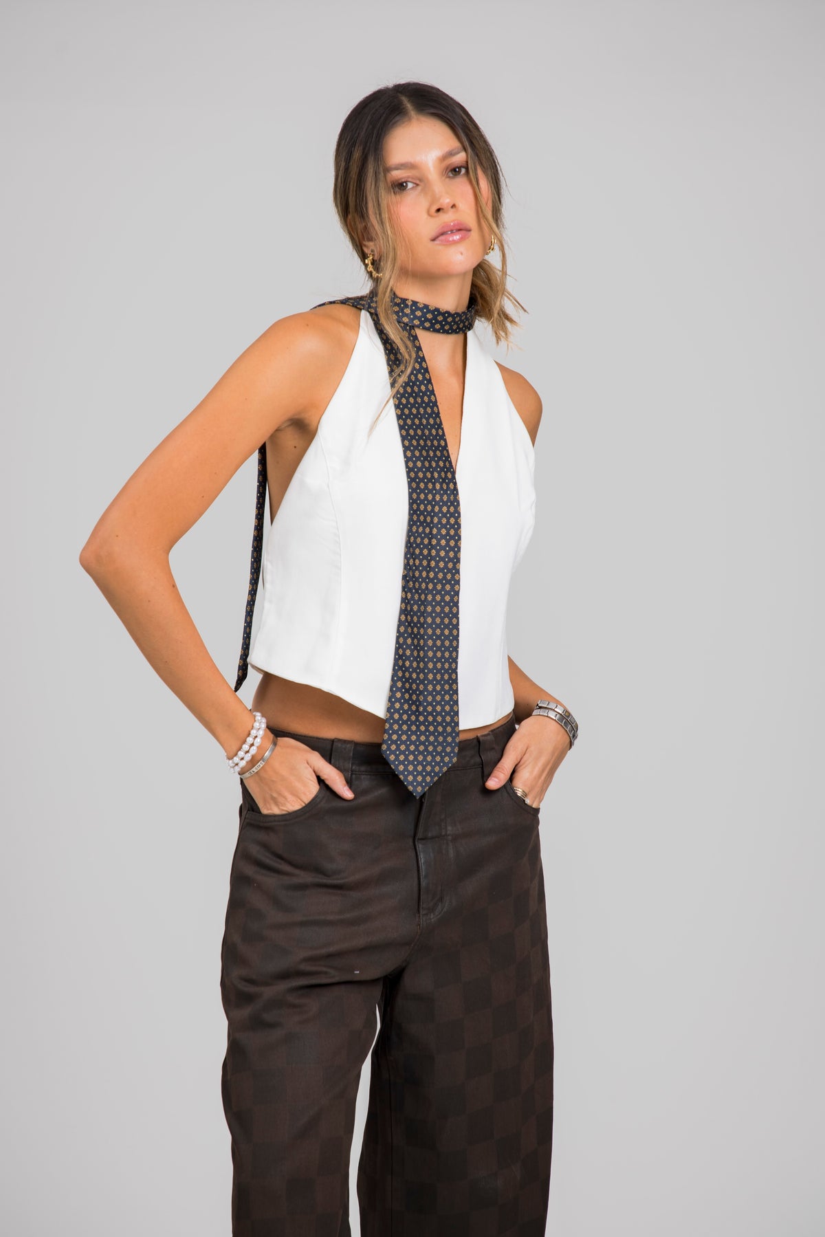 COLLECTIBLE TIE TOP - 15